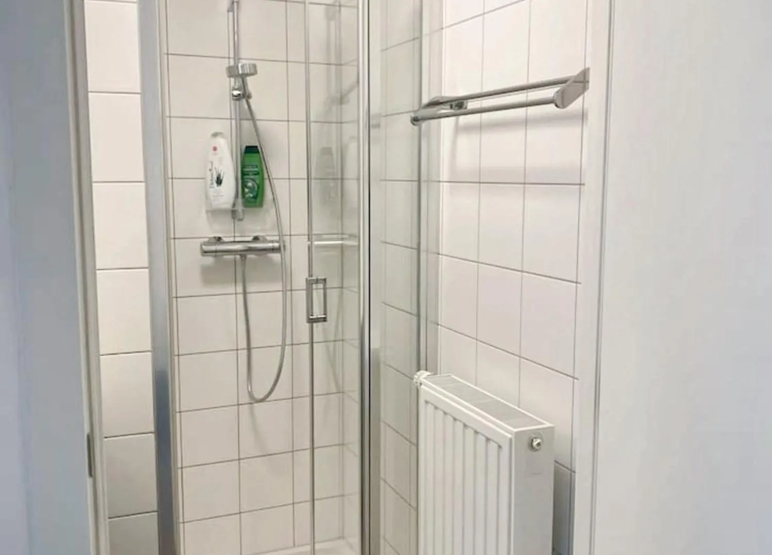 Modern Apartment In Cureghem Anderlecht 134 M² + Terrace Brüssel 0*,  Belgien