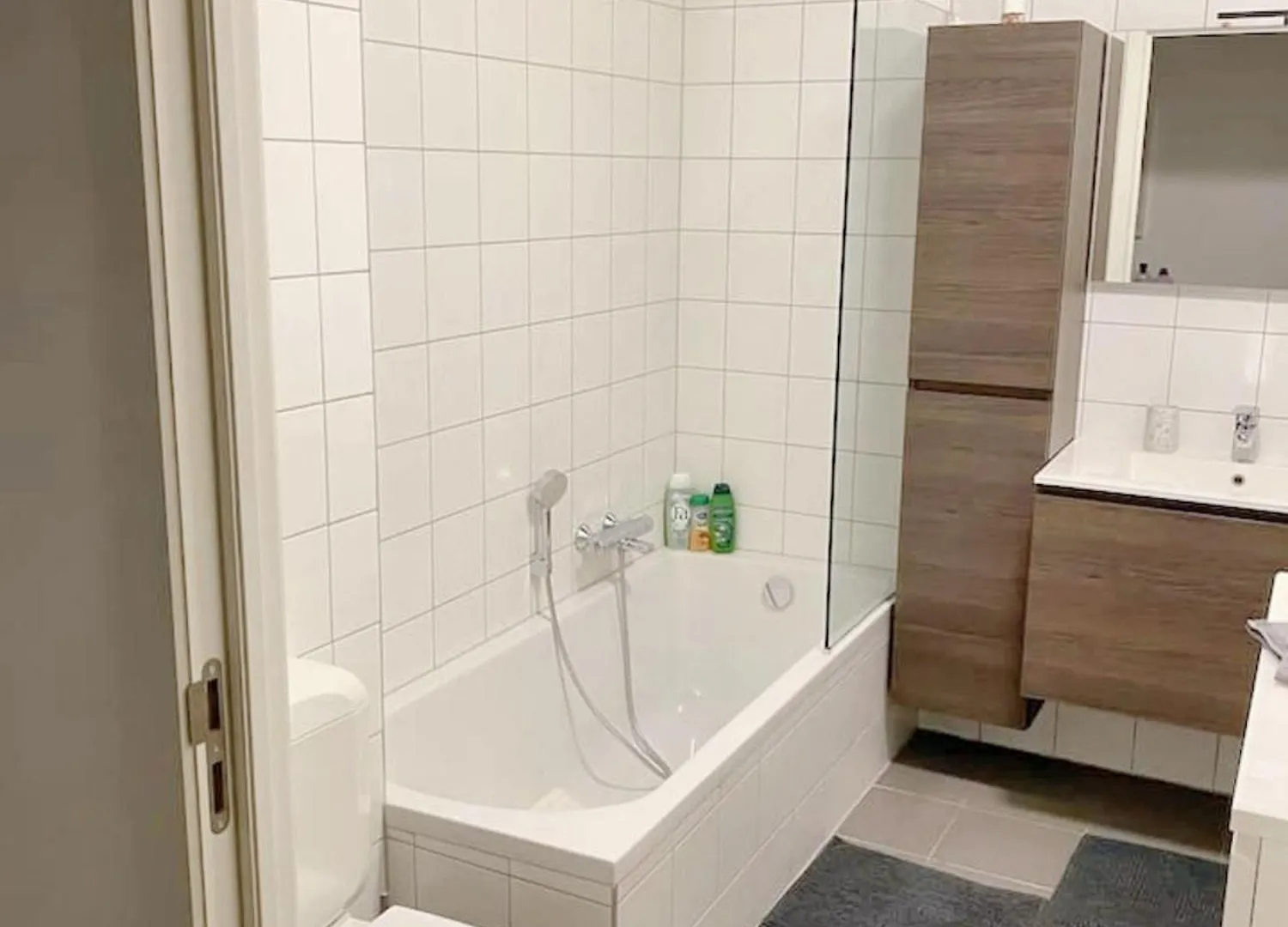 Modern Apartment In Cureghem Anderlecht 134 M² + Terrace Brüssel